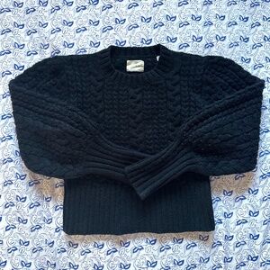 Doen Black Baby Alpaca and Merino Wool Puff Sleeve Sweater